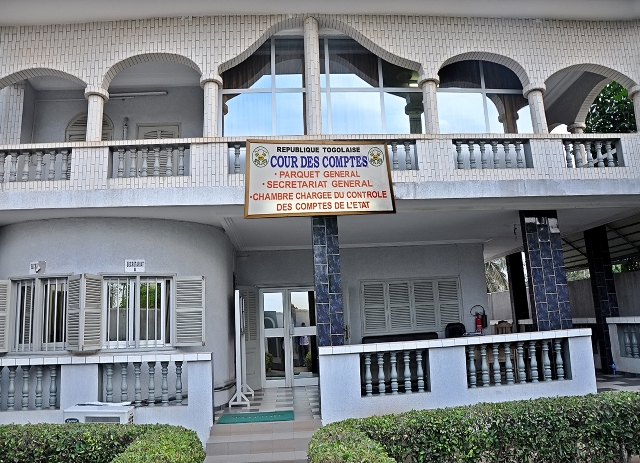 Vue du bâtiment principal de la Cour des Comptes